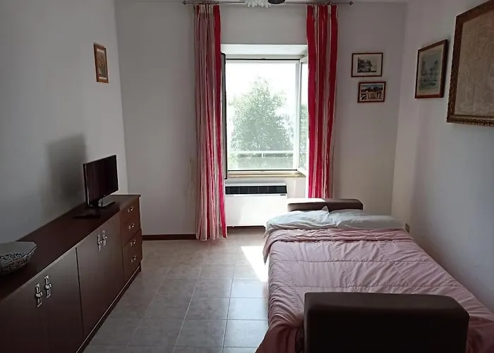 Il Borgo Antico * Monte del Lago