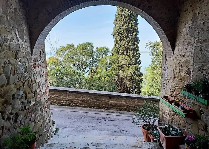 Il Borgo Antico Casa de Férias Monte del Lago